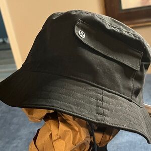 lululemon On My Level Bucket Pocket Hat